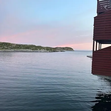 Seaside With Balcony A1 * Nautnes